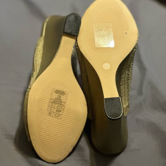 LAUREN LORRAINE NEW in BOX MARTHA GOLD MESH WEDGE MULE RHINESTONED SIZE 6 1/2 M - Picture 3 of 9